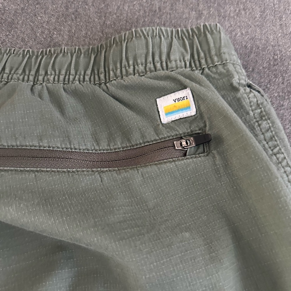 Vuori Ripstop Pants in Medium